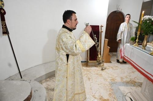 IMG-c4b4079049464d26ec8a1e46e44c5b6e-V-Medium