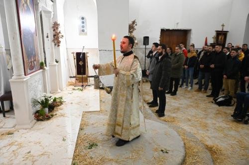 IMG-ccc1337cba80376beb51e6748a01b400-V-Medium