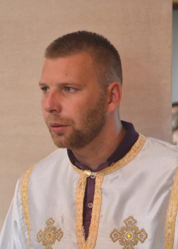 IMG-dcf45e1529ff60a2f5972a0c885f006f-V