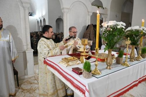 IMG-dfe6731e0c48054be8c216700d759edb-V-Medium