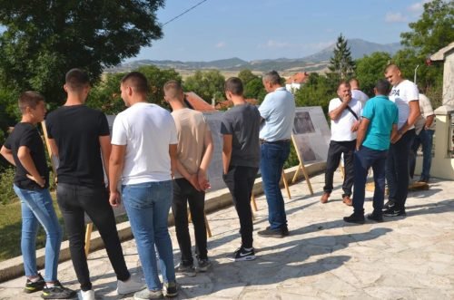 IMG-ffe44a0cfbd22c3e18d4ccf40bfb3252-V