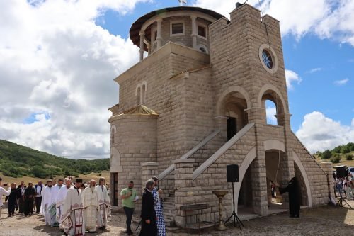 jul-2025-arhijerejska-litugija-na-vucjem-dolu-13